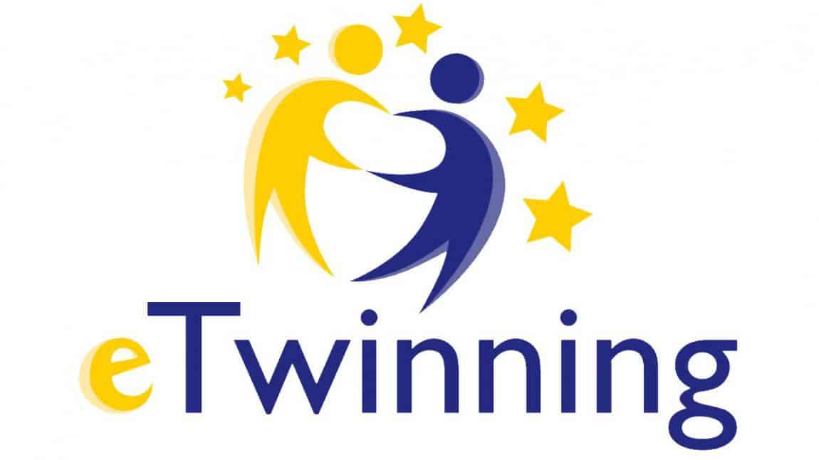 Okulumuzda yürütülen E-Twinning Projesi: 